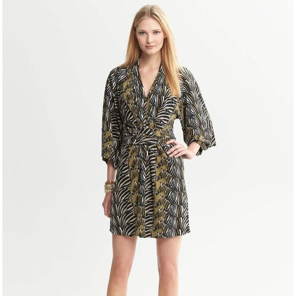 Banana Republic x Issa London 3/4 Sleeve Zebra Print Kimono Dress in Dark Olive - Picture 2 of 13
